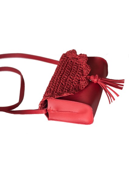 Kadın Örgü Kapaklı Kırmızı Hasır Mini Omuz Çantası modelleri