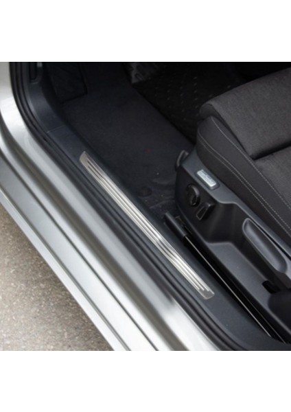 Vw Passat B8 Uyumlu Kapı Iç Eşiği 4 Parça Krom 2015 + fiyatları