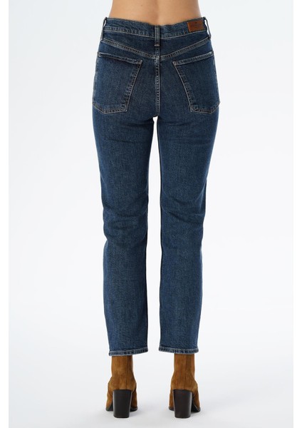Koyu Mavi Orta Bel Fermuarlı Slim Fit Jean Pantolon C 4806-005 fırsatları