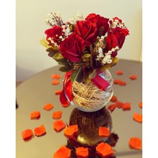 Z&B Flowers Sevgiliye hediye Vazo içerisinde Kırmızı Gül Hediyelik Çiçek  doğum günü