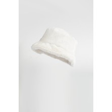 Kapin Beyaz Kürk Şapka - Peluş Bucket