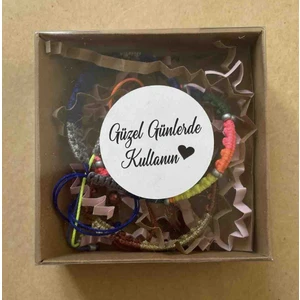 Kuşe Sticker (4X4CM) 78ADET - Güzel Günlerde Kullanın- Beyaz Zemin