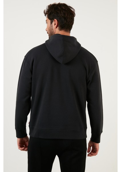 Relaxed Graphic Hoodie