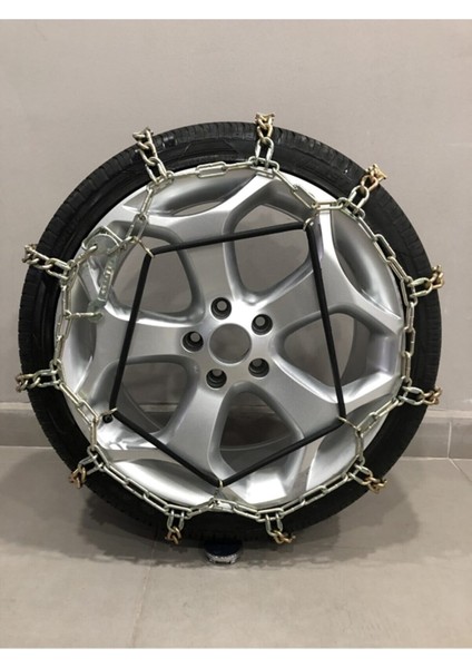 Vitrin Kar Zinciri 205/60R13 Serme Mahmuzlu Kar Zinciri