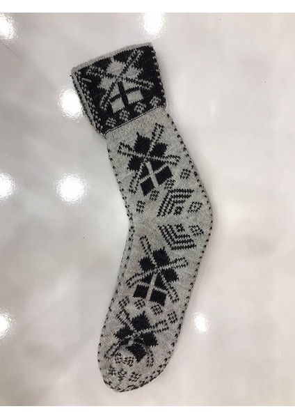 Kışlık Kilim Motifli Sıcak Tutan Örgü Yün Ünisex Çorap 32