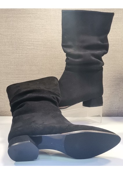 050 Bayan Kısa Çekme Çizme Nubuk Siyah fırsatları