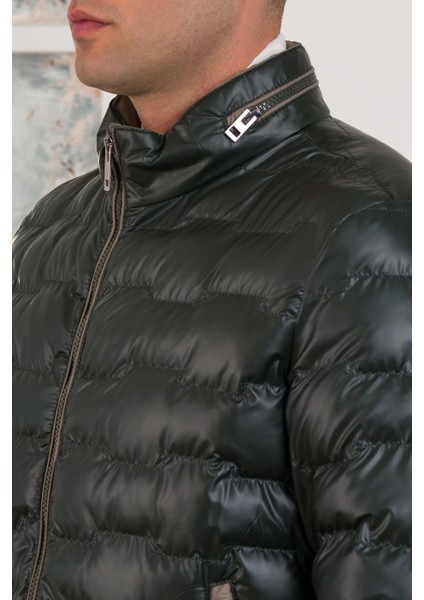 Regular Fit Dik Yaka Astarlı Kapitone Erkek Mont