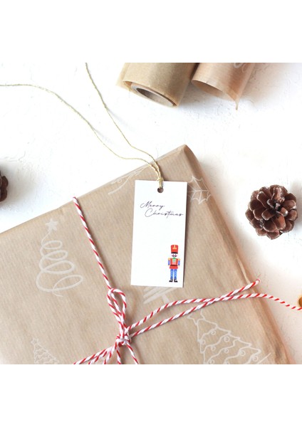 Yılbaşı Fındıkkıran figürlü dikdörtgen etiket, Kırmızı-Beyaz 10 adet (3.5x7 cm)