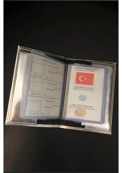 Gümüş Taşlı Parlak Ruhsat Kılıfı