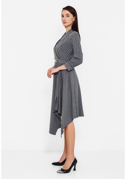 Kadın V Yaka Kemer Detaylı Elbise