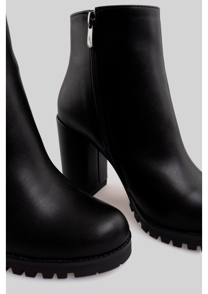 Platform Topuklu Kısa Bot Siyah modelleri