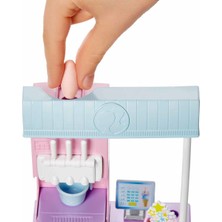 Barbie Dondurma Dükkanı Oyun Seti HCN46