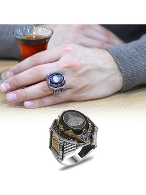 Okyanus Silver Siyah Sıkma Kehribar Üzerine Hüsn-I Hat Ayet-El Kürsi Yazılı Yanları Kale Tasarım 925 Ayar Gümüş Erkek Yüzük