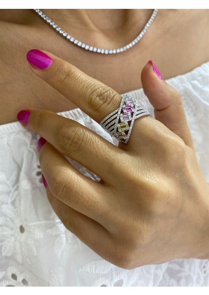 Kadın Gümüş Renkli Bagetli Yüzük