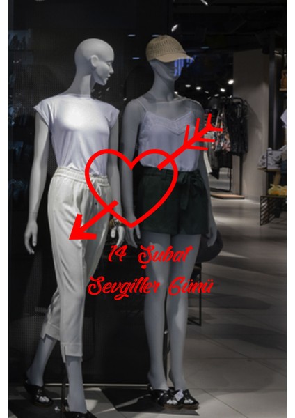 Sevgililer Günü Içinden Ok Geçmiş Kalp 60 cm Sticker