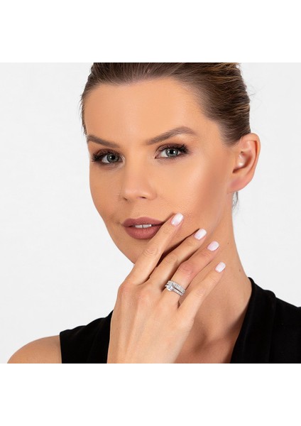 Zirkon Taşlı Çift Sıra Tasarım 925 Ayar Gümüş Kadın Tektaş Yüzük fiyatları