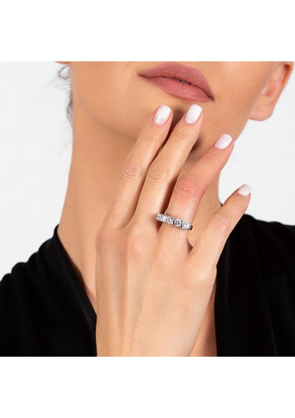 Kenarları Küçük Zirkon Taş Detaylı 925 Ayar Gümüş Kadın Beştaş Yüzük modelleri