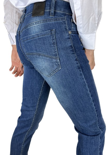 Erkek Dar Kesim Boru Paça Denim Likralı Mavi Kot Pantolon