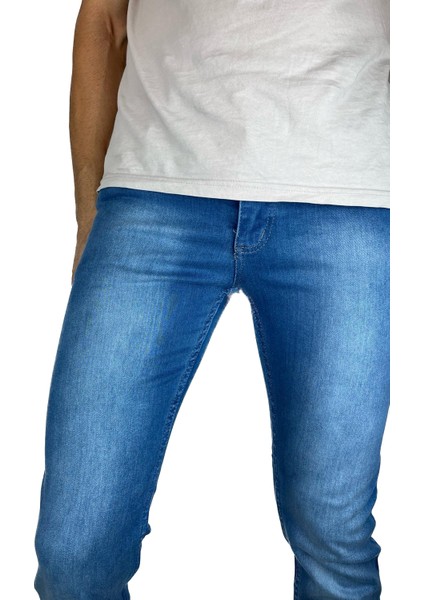 Erkek Dar Kesim Boru Paça Denim Likralı Mavi Kot Pantolon