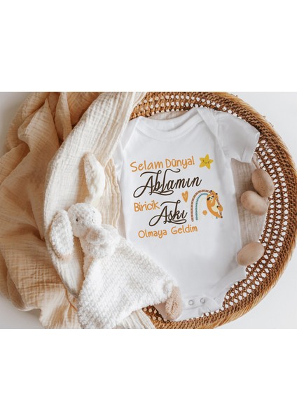 Niles Baby Design For Baby Selam Dünya Ablamın Biricik Aşkı Olmaya Geldim Yazılı Kısa Kol Zıbın