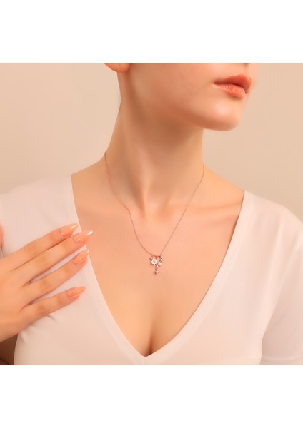 925 Ayar Gümüş Sedefli ve Incili Kalp Kolye modelleri