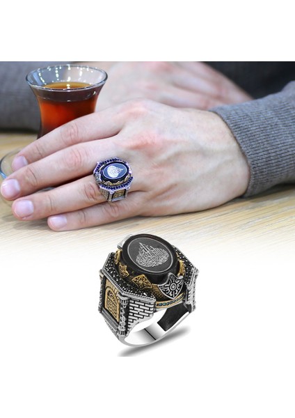 Siyah Sıkma Kehribar Üzerine Hüsn-I Hat Ayet-El Kürsi Yazılı Yanları Kale Tasarım 925 Ayar Gümüş Erkek Yüzük