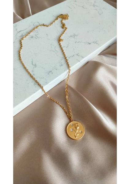 Gül Plakalı1e Kolye