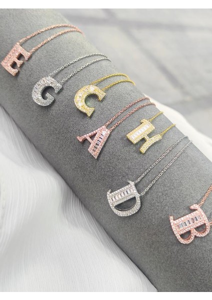 Baget Taşlı Pırlanta Model Gümüş Harf Kolye - B fırsatları