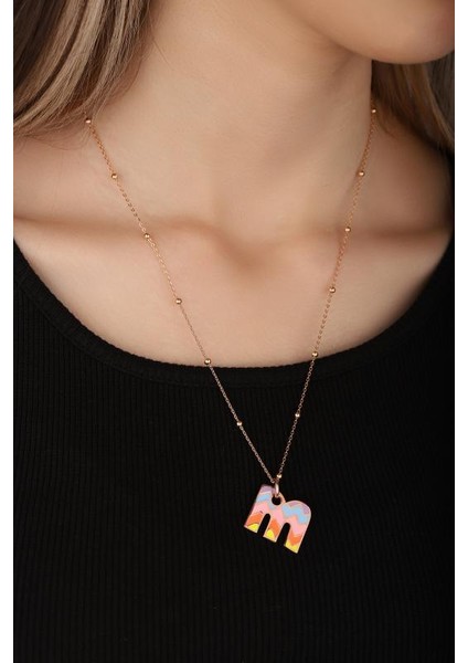 Gökkuşağı Renkli Mineli Taşsız Gümüş Harf Kolye - M indirimleri
