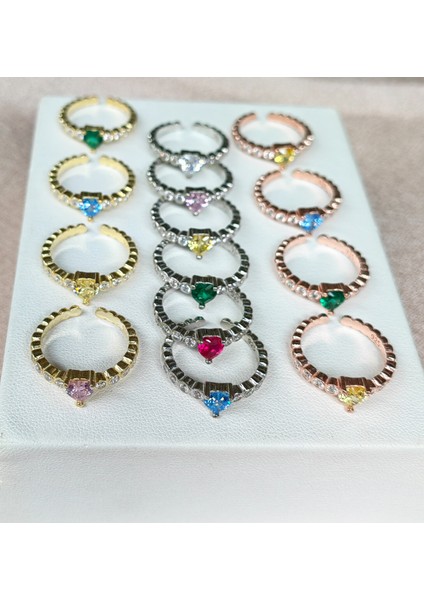 Ortası Zümrüt Yeşili Kalp Gümüş Yüzük indirimleri