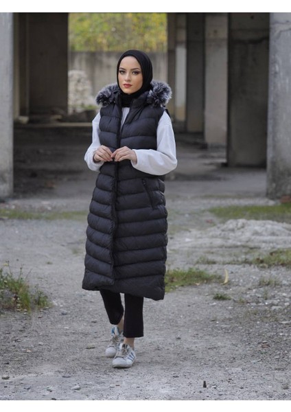 Lebs Kadın Kapüşonlu Kolsuz Su Geçirmez Uzun Boy Uzun Şişme Yelek Siyah Battal Beden Tesettür Mont