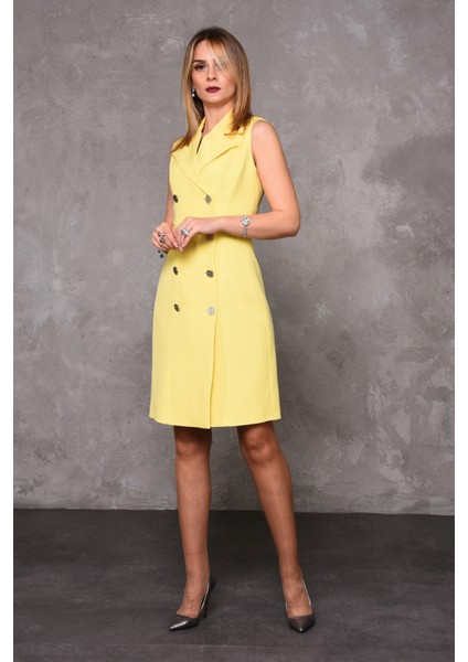 Erkek Yaka Kuruvaze Elbise-Sarı