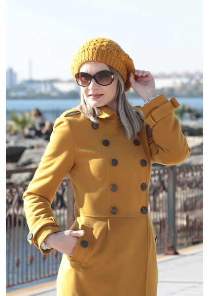 Pileli Apoletli Düğmeli Kaşe Kaban - Hardal