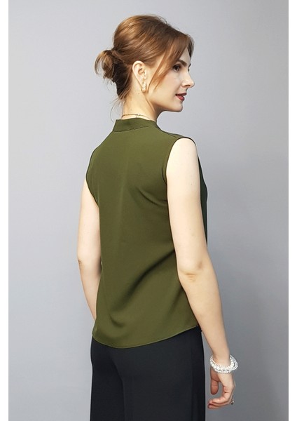 V Yaka Omuz Pileli Kolsuz Bluz-Haki fırsatları