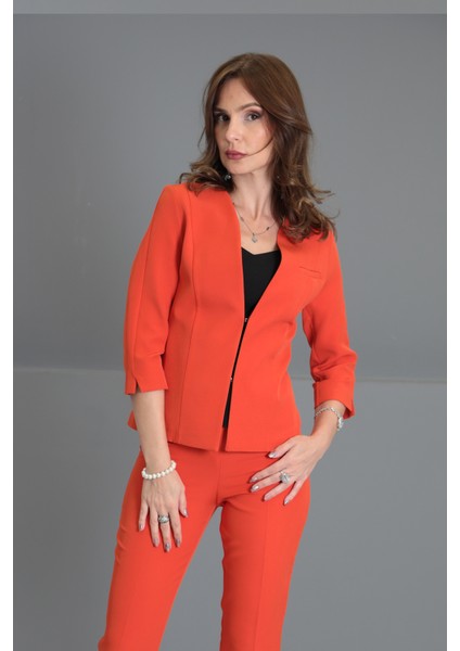 V Yaka Boydan Kuplu Kısa Ceket-Turuncu modelleri