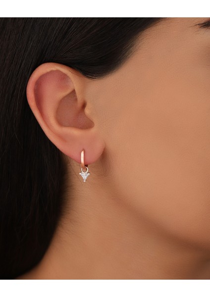 Üçgen Sallantılı Zirkon Taşlı Gümüş Küpe