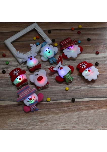 8pcs LED Yılbaşı Flash Broş Pin Yılbaşı Baba Geyik Snowman Broş Çocuklar Için Hediye Parti Favors