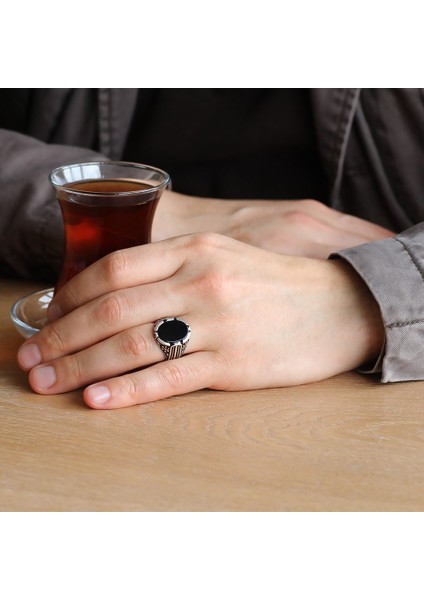 925 Ayar Gümüş Bombeli Siyah Oniks Taşlı Erkek Yüzük modelleri
