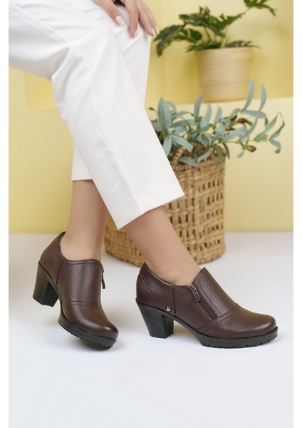 Kadın Kalın Topuklu Hakiki Deri Kısa Bot Ayakkabı