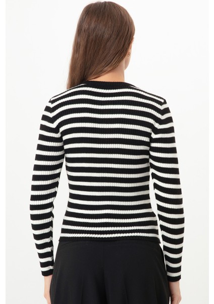 Kadın Siyah Çizgili Fitilli Likralı Triko Kazak indirimleri