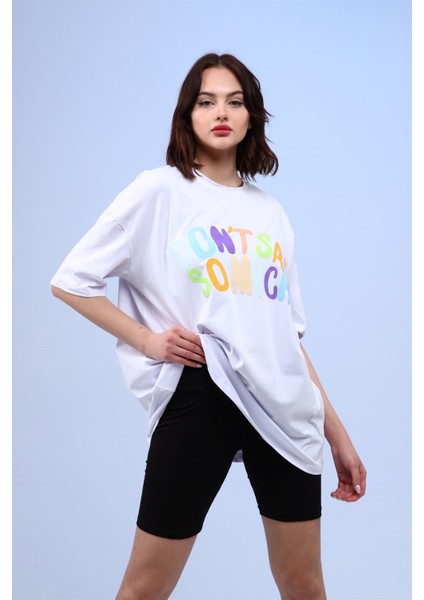 Fancy Kadın Bisiklet Yaka Renkli Baskı Detaylı Oversize Tişört fırsatları