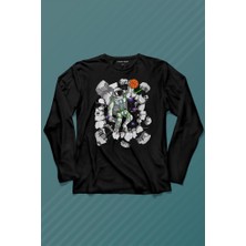 Kendim Seçtim Uzayda Satürn Gezegeni Yanında Basketbol Oynayan Astronot Uzun Kollu Tişört Baskılı Çocuk T-Shirt
