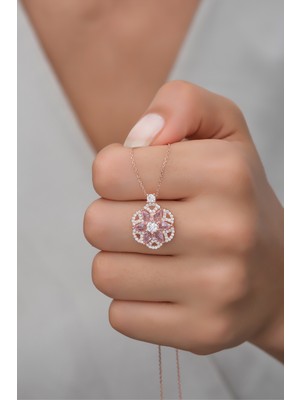 Nereze 925 Ayar Gümüş Desenli Pembe Taşlı Lotus Çiçeği Kolye