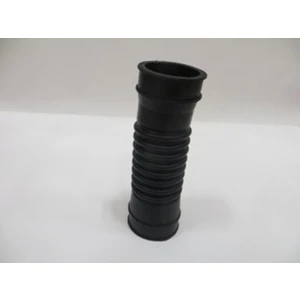 Toyota Hılux- Pıck Up LN145- 98/01 Hava Filtre Hortumu 17881-54650