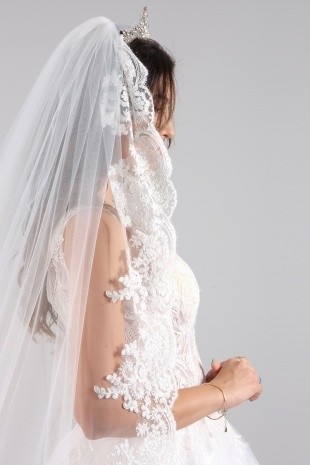 Paris in Paris Gelin Duvağı Uzun Fransız Dantelli Kırıkbeyaz Gelin ve Nikah Duvağı Boyu 220 cm Eni 300 cm görsel 2