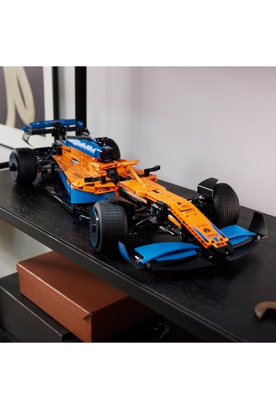 LEGO® Technic McLaren Formula 1™ Yarış Arabası 42141 - Yetişkinler için 2022 Araba Modeli Yapım Seti (1432 Parça)