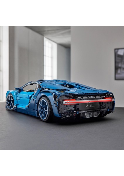 LEGO® Technic 42083 Bugatti Chiron