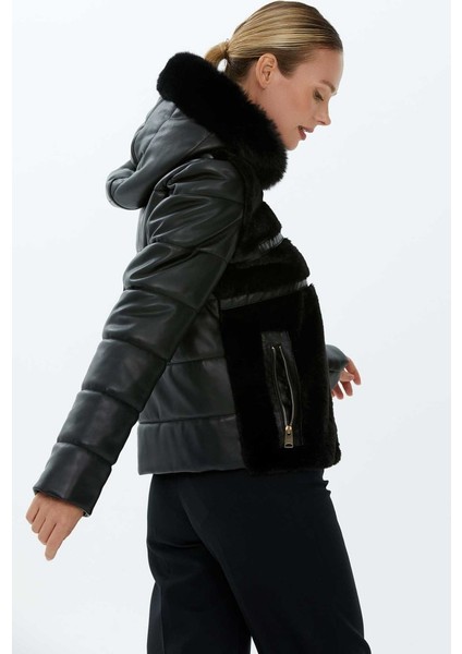 Deri Kombinli Kapüşonlu Kaban fırsatları