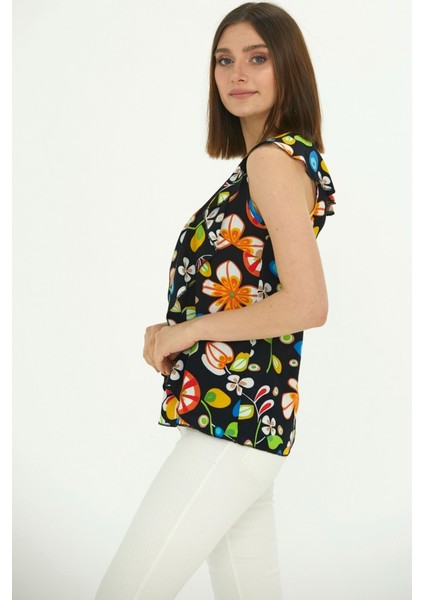 Yakası Volanlı Kolsuz Emprime Bluz fırsatları