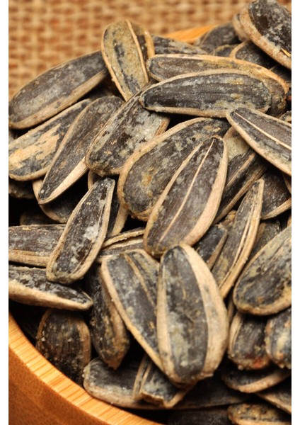 Tuzlu Siyah Ay Çekirdeği Kavrulmuş 100 gr fiyatları